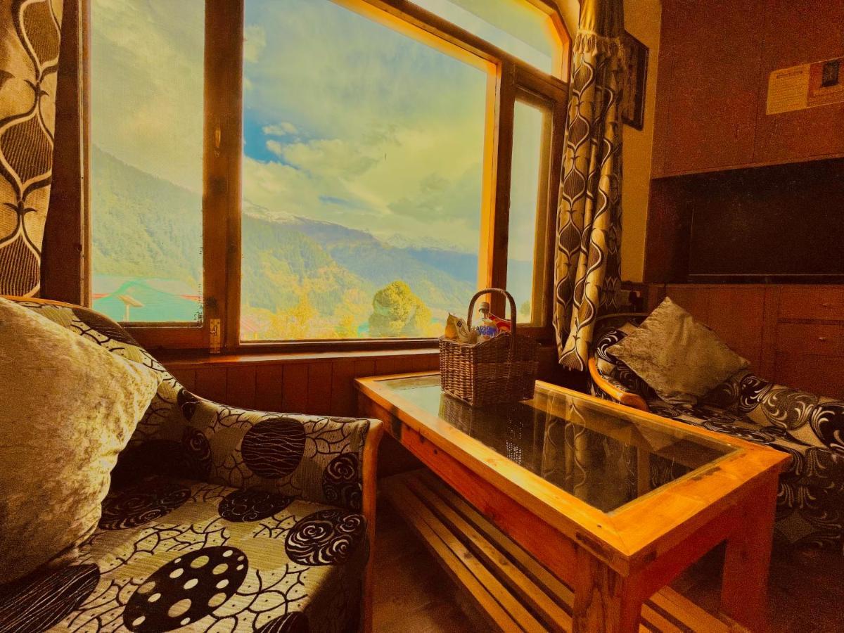 Woods Villa- A Luxury Mountains View Cottages Manāli エクステリア 写真